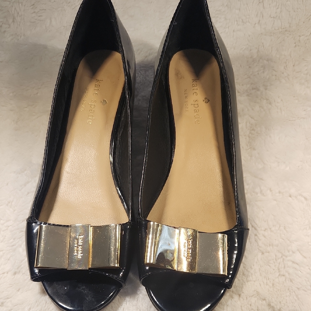 Kate Spade Glossy Black Heels with Gold Bow